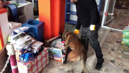 Polis kargocu kılığına girdi, gıda kolisinde 3 kilo eroin ele geçirildi