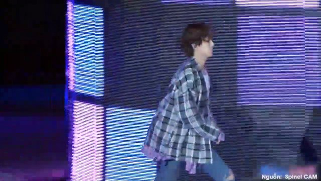 Không phải các mỹ nhân Kpop, đây là loạt idol nam gây sốt vì thừa sức đi theo trào lưu thả cá vào xương quai xanh