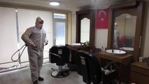 Beyşehir'de berber ve kuaför salonları dezenfekte ediliyor