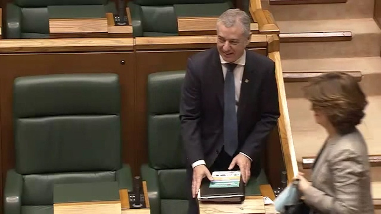 Urkullu, en la Diputación Permanente del Parlamento Vasco