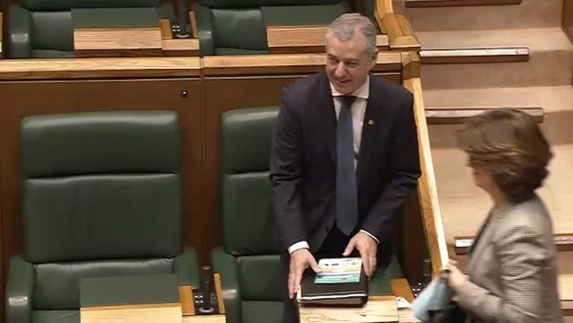 Urkullu, en la Diputación Permanente del Parlamento Vasco