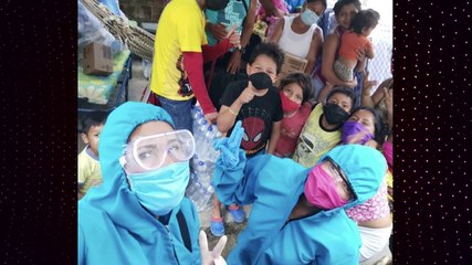 Carolina Ramos deja a un lado los vestidos: vende arroz y ayuda con un porcentaje a persona vulnerables