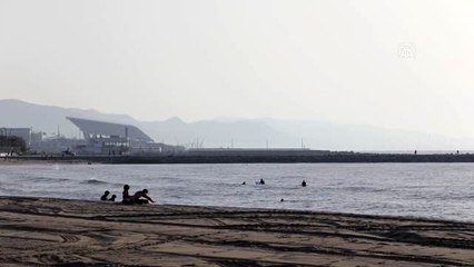 İspanya'da plajlar açıldı - BARSELONA