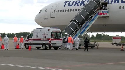 BAE'DEN GELEN UÇAKTA BULUNAN TÜRK VATANDAŞLARI, KARANTİNA İÇİN SİNOP'A GÖTÜRÜLDÜ