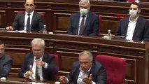 Ermenistan Parlamentosu'nda yumruklu kavga