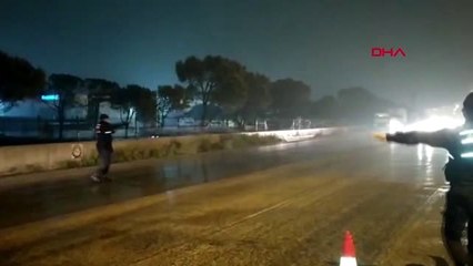 DENİZLİ İnternetten otomobilini satmak isteyenleri dolandıran 3 şüpheli tutuklandı