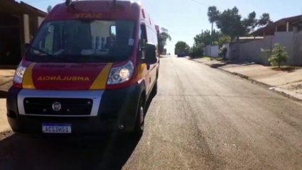 Jovem é socorrida após sofrer queda na Região do Tarumã