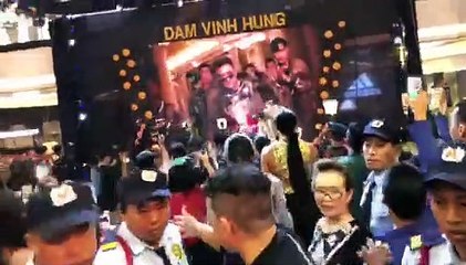 cùng Hương Giang, Sinon