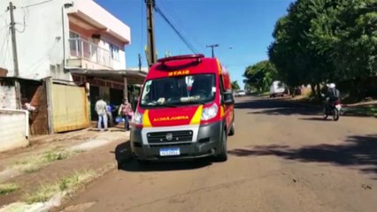 Criança cai de bicicleta e quebra o braço, no Bairro Brasmadeira