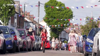 Londoners celebrate 75th anniversary of VE Day despite social isolation guidelines