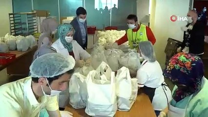 Dündar’dan yetim çocuklara iftarlık ve hediye