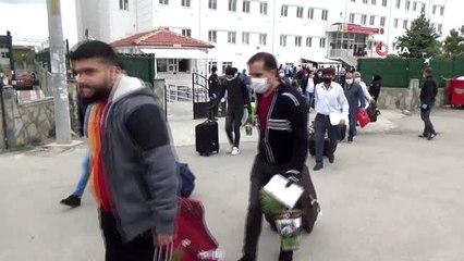 Karaman'da karantina süresi dolan 483 kişi çam fidanlarıyla uğurlandı