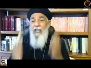 الكاهن مرقص عزيز يهين السيسي ويمسح بكرامته الأرض ويقول .يا سيات السيسي اشرب بريل يمكن تقلب تبقي راجل