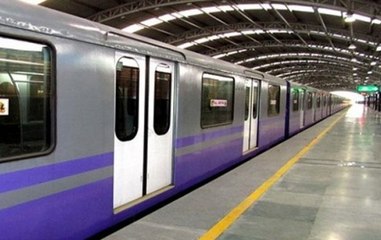 Smoke in Kolkata Metro rake, services disrupted for 20 mins