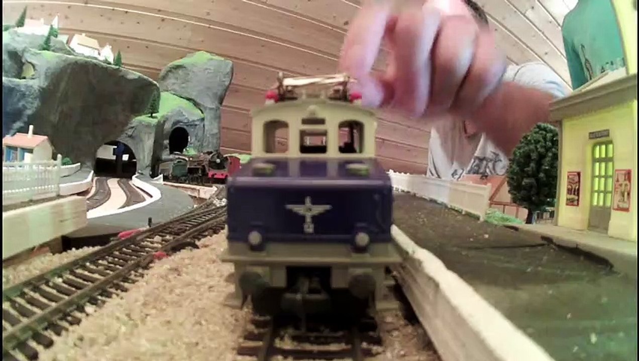 train miniature 05 mai