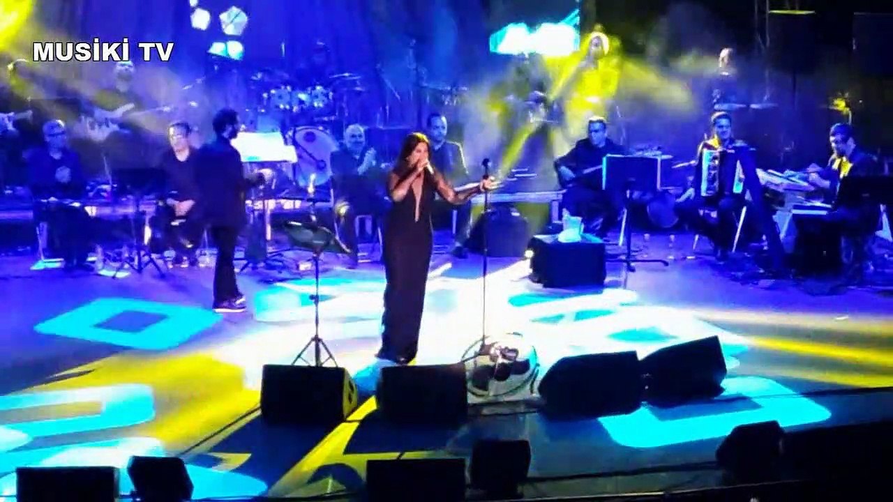 SİBEL CAN - Yeni Aşkım (Konser/Canlı) @Rumeli Hisarı