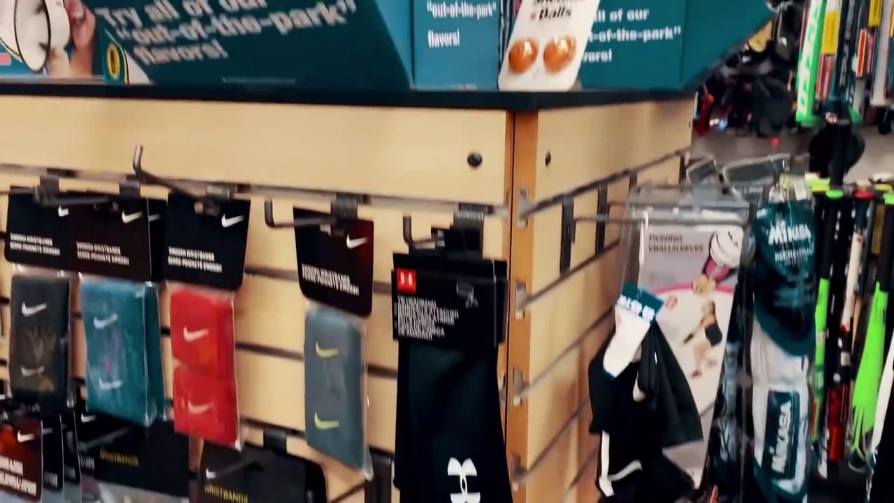 Top 10 Football Accessories Football Players NEED For Practice video