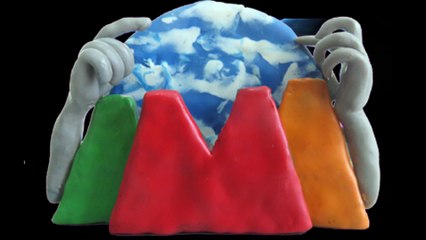 Modelando un Mundo Mejor Aldo Sanchez Haciendo un Pollito de Plastilina