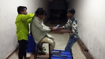 હેર__કટીંગ__સલુન__Gujrati__comedy!!(360p)