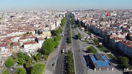 Sokağa çıkma kısıtlamasının ilk gününde boş kalan yollar havadan görüntülendi
