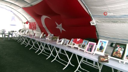 HDP önündeki aileler kısıtlama nedeni ile eylemlerine 2 gün ara verdi