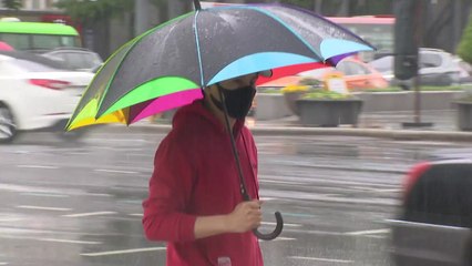 [날씨] 중부 내일 아침까지 비...내일 포근한 봄 / YTN