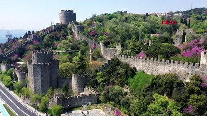 VALİ YERLİKAYA'DAN ATTİLA İLHAN ŞİİRLİ ERGUVAN PAYLAŞIMI