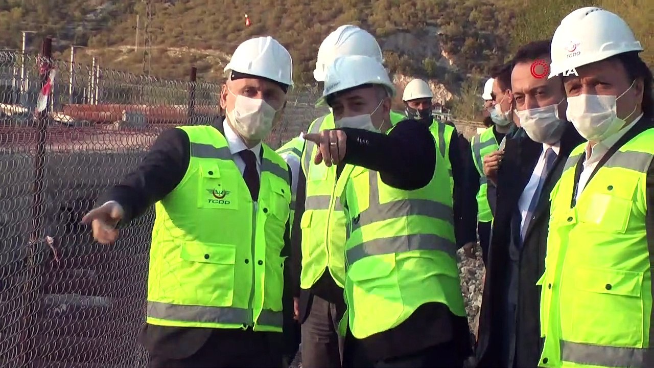 Ulaştırma ve Altyapı Bakanı Adil Karaismailoğlu: '2023 yılında 17 bin 500 kilometrelik bir demiryolu hattına kavuşmuş olacağız”