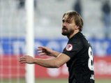 Fenerbahçe, Beşiktaş'la sözleşmesi bitecek Caner Erkin'e teklif yapmayacak