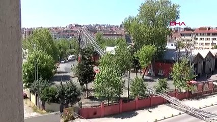 KADIKÖY'DE TATBİKAT SIRASINDA İTFAİYE MERDİVENİ KIRILDI - 2