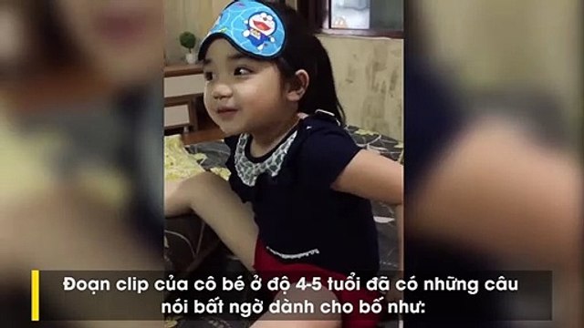 Có cô con gái xinh đẹp, dễ thương lại cực kỳ tâm lý thế này thì chắc ông bố nào cũng nguyện “gà trống nuôi con” cả đời mất thôi.