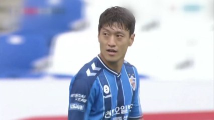 '용의 귀환' 이청용 풀타임 활약...울산 대승 / YTN
