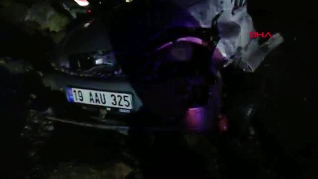 ÇORUM TIR'ın çarptığı otomobilin sürücüsü infaz koruma memuru, öldü