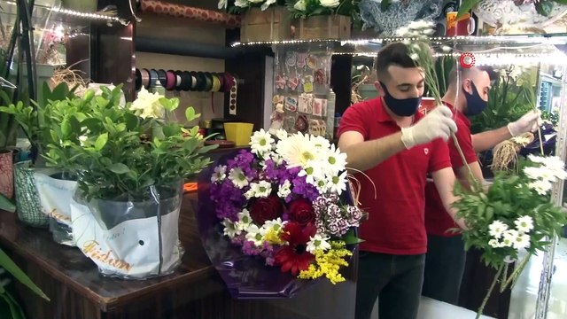 - Şanlıurfa’da çiçekçilerde Anneler Günü mesaisi