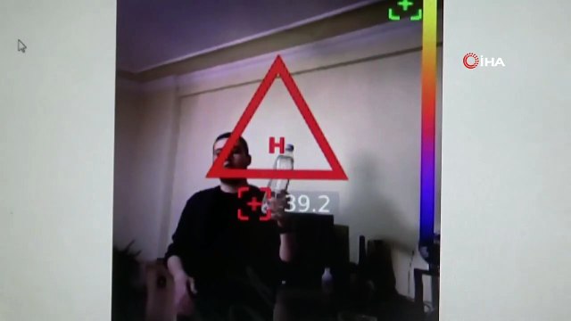 Lise Mezunu Genç, Korona Alarm Sistemli Kabin Yaptı