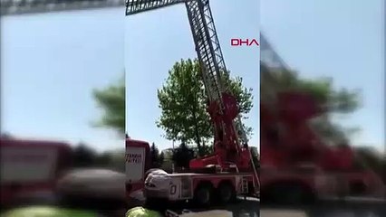 İSTANBUL-KADIKÖY'DE İTFAİYECİNİN HAYATINI KAYBETTİĞİ MERDİVEN KAZASI SONRASINDA ÇEKİLEN GÖRÜNTÜLER