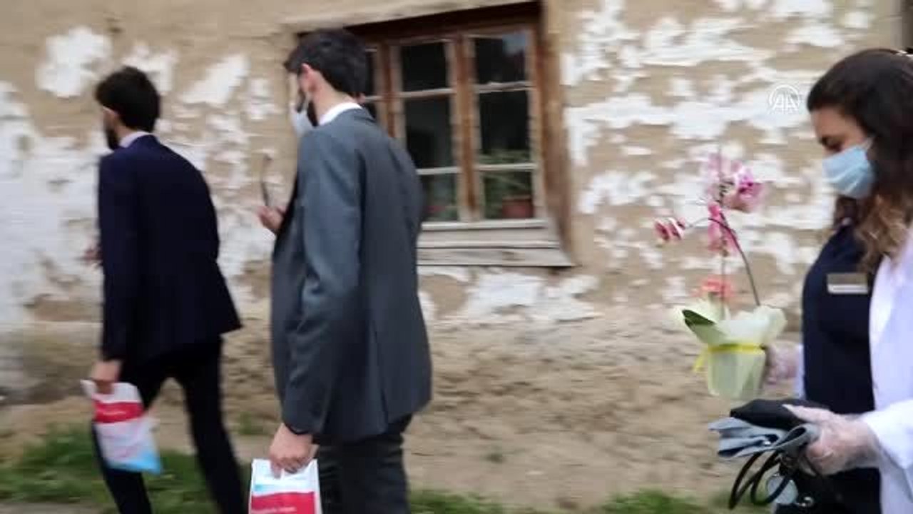 Milli Dayanışma Kampanyası'na destek olan şehit annesine Anneler Günü sürprizi