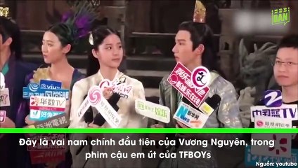 Phản ứng đáng yêu của Vương Nguyên khi chia sẻ về cảnh tình cảm với Âu Dương Na Na