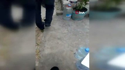 Uyuşturucu operasyonunda bahçeden kenevir ve evden esrar çıktı