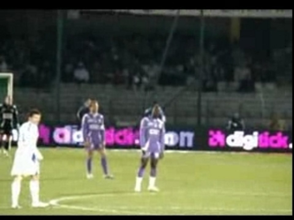 AJA-TFC but de niculae vue des tribunes