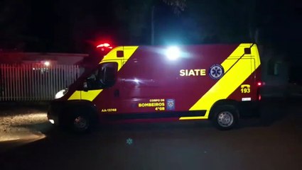 Mulher de 24 anos fica ferida após sofrer queda