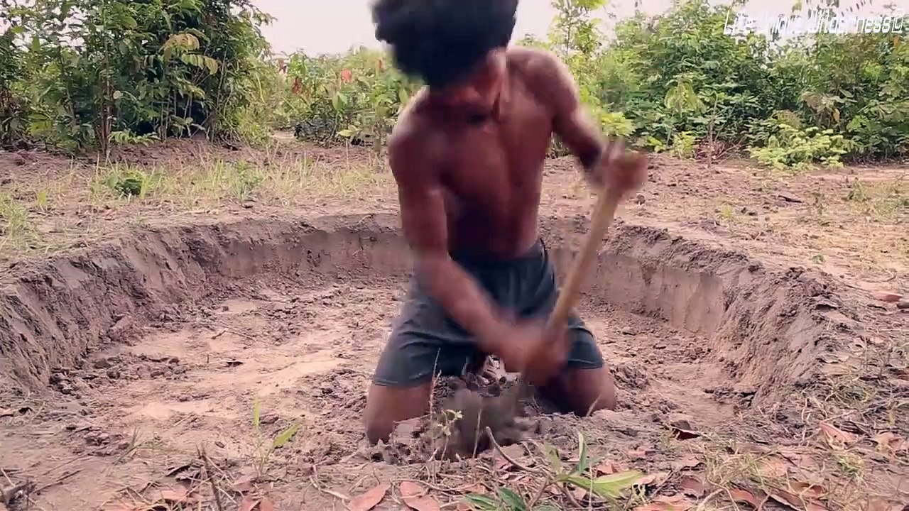 Build Secret Underground tunnel house in water wells in the deep jungle for hidden from enemy