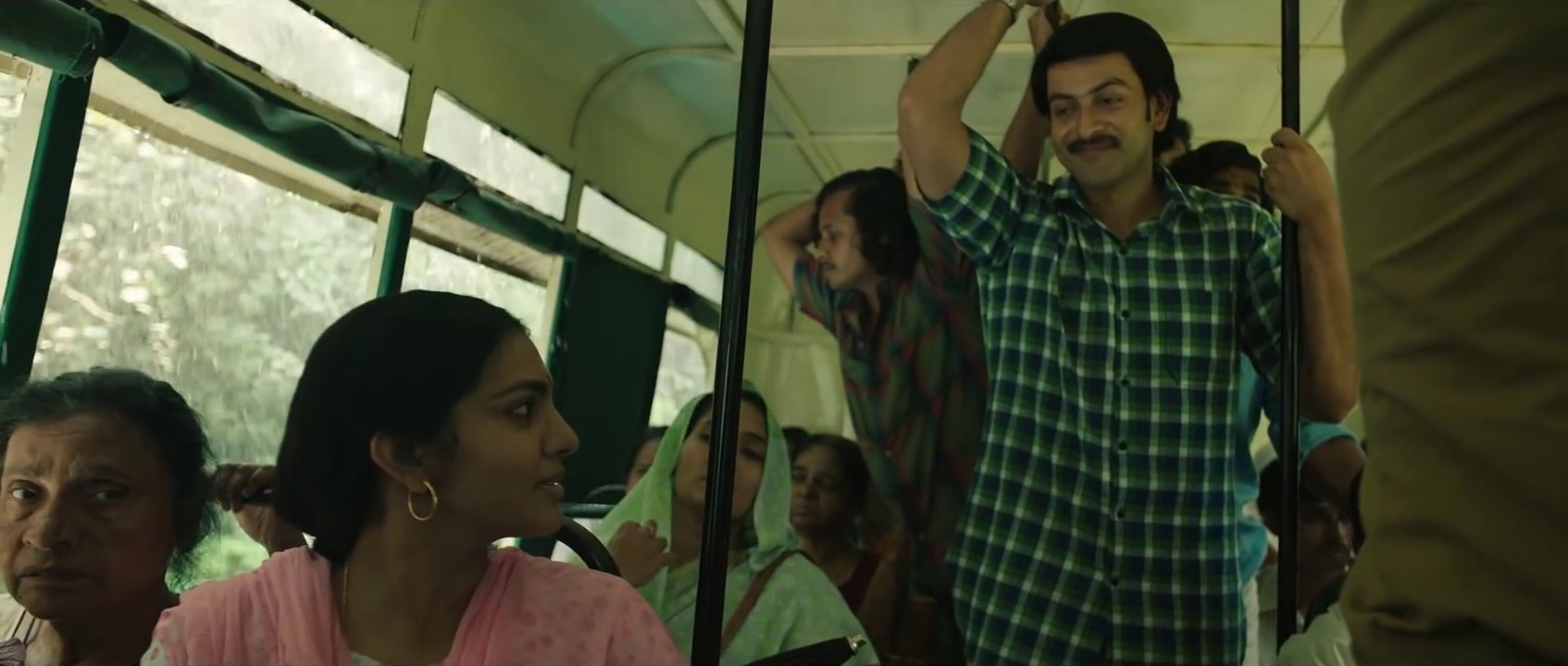 Mukkathe_Penne_Official_Video_Song_HD_Ennu_Ninte_Moideen_Prithviraj