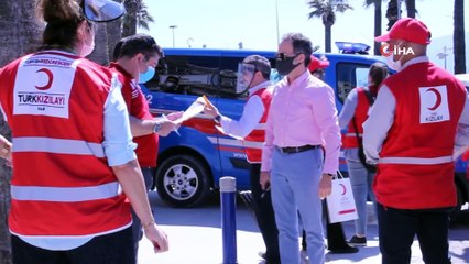 Karşıyaka'da 270 vatandaşa daha yardım götürüldü