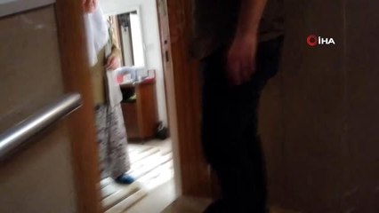 80 yaşındaki anneye çocuklarından sürpriz kutlama