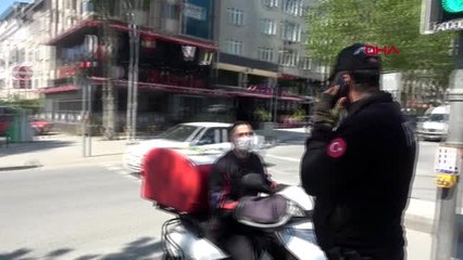 SULTANGAZİ'DE CEZA YEMEMEK İÇİN POLİSE DİL DÖKTÜ