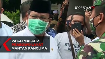 Pakai Masker, Prabowo Datang Layat Mantan Panglima TNI Djoko Santoso