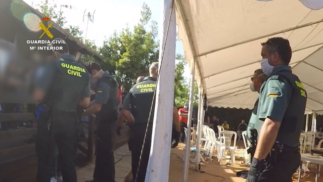 La Guardia Civil denuncia a 83 personas por una pelea de gallos clandestina