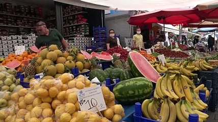 Küçükkuyu semt pazarında sabit tavan fiyat uygulaması