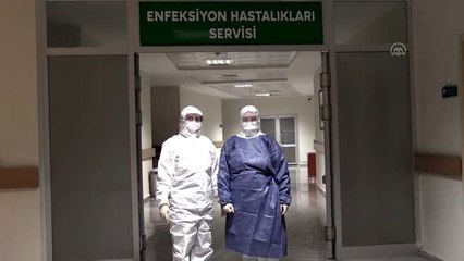 "Beyaz önlüklü melekler", Anneler Günü'nde çocuklarına hasret Kovid-19 mesaisinde - KARS